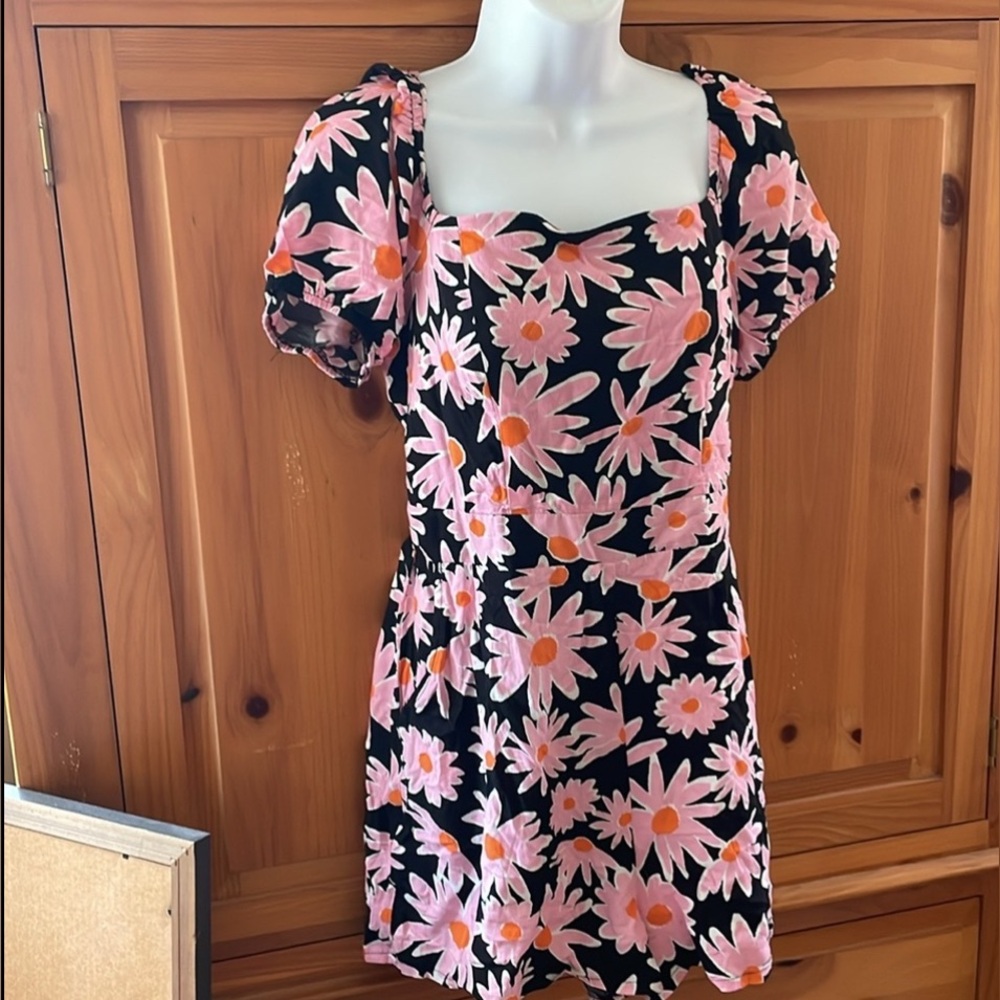 🚫SOLD🚫 2 Multi-Color Floral Rompers 🌸💙🧡🌻🌼 - Picture 12 of 17
